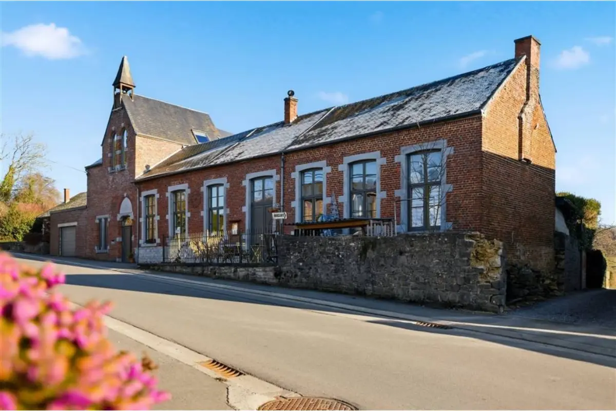 Villa à vendre à Dinant 5500 475000.00€ 5 chambres 357.00m² - annonce 738473