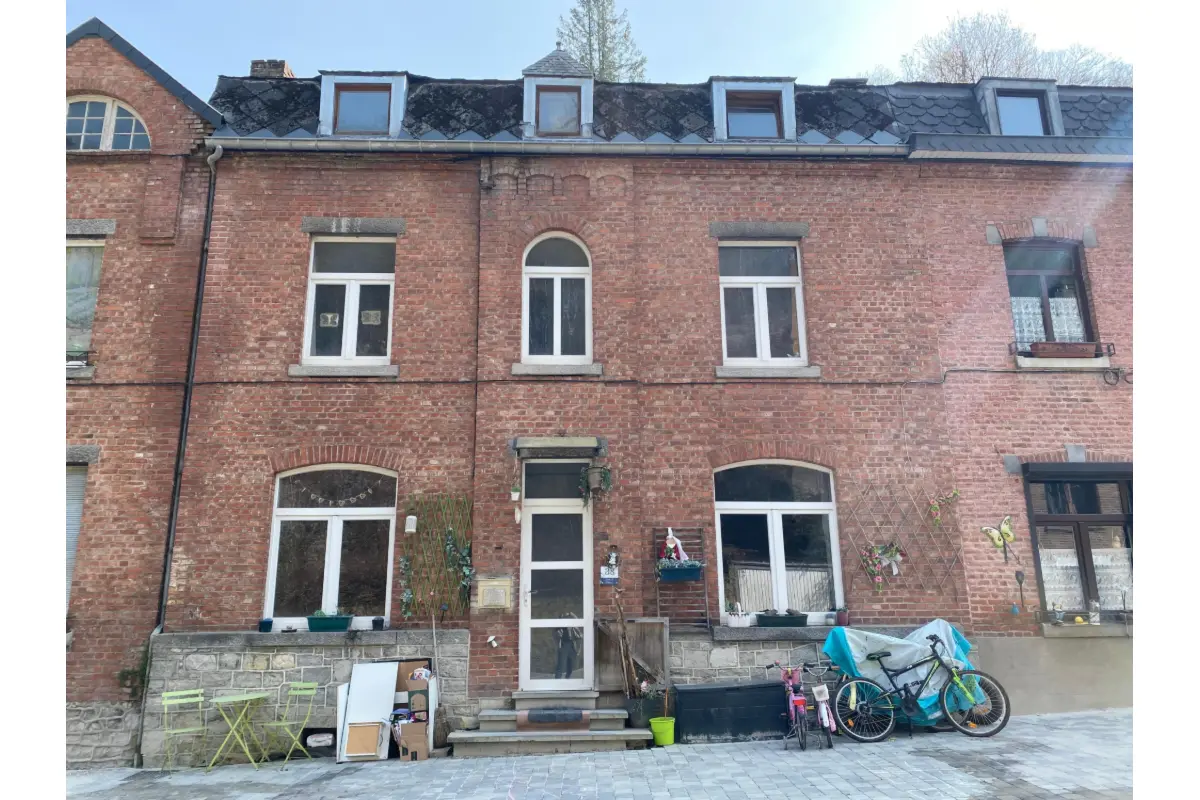 Maison à vendre à Bouvignes-sur-Meuse 5500 199000.00€ 4 chambres m² - annonce 739421