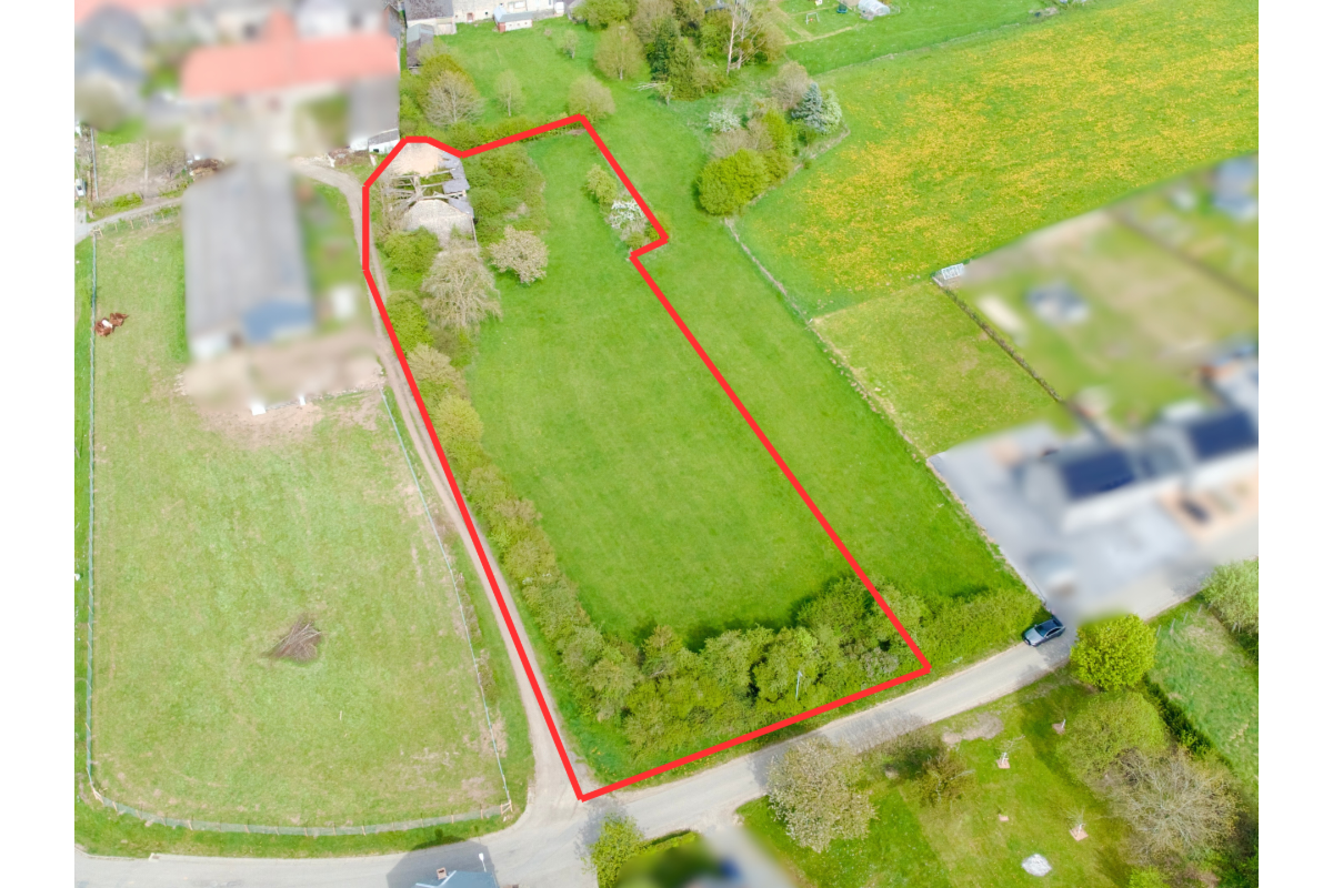 Terrain à  à Gochenée 5680 215000.00€  chambres m² - annonce 741165