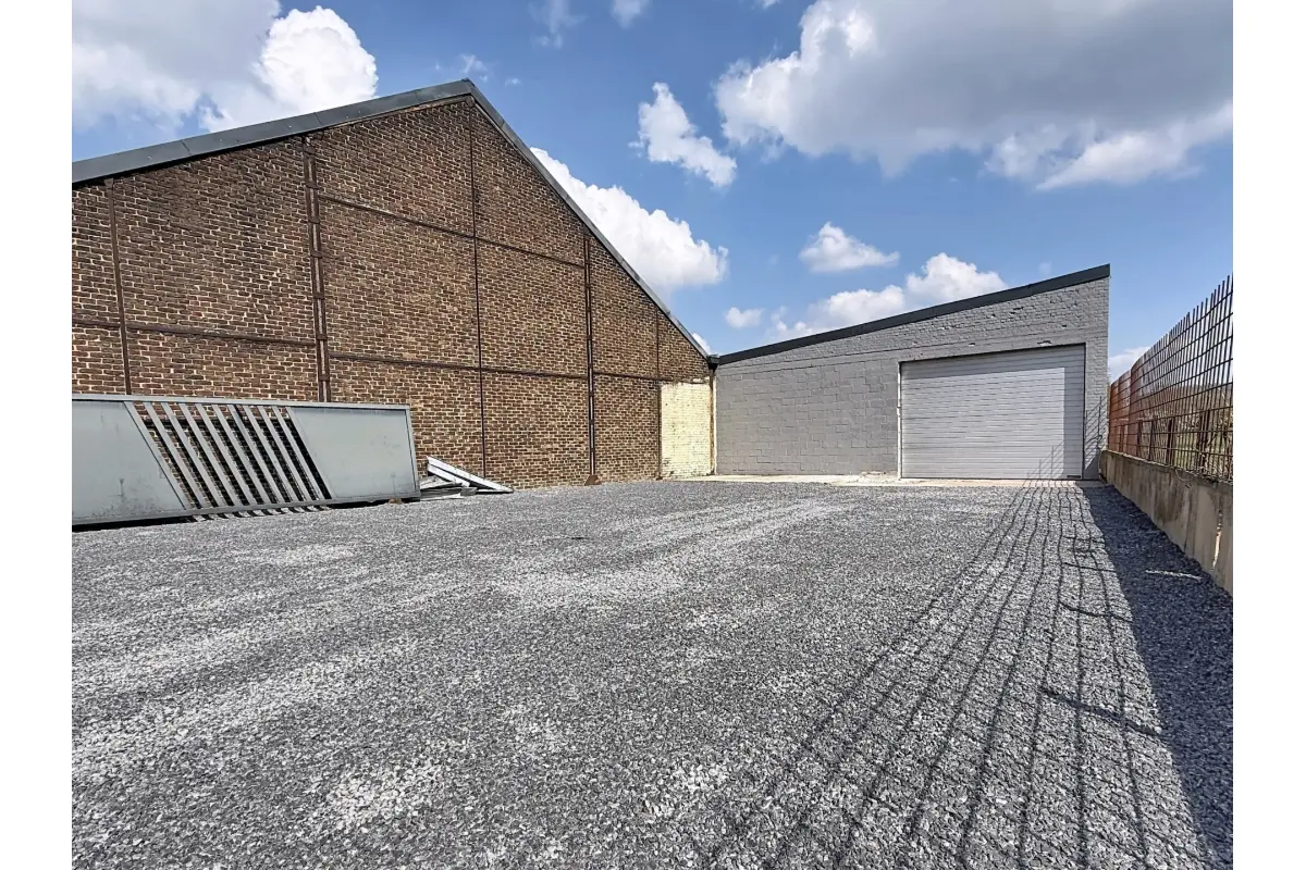 Commerce à louer à Andenne 5300 1750.00€  chambres 240.00m² - annonce 741674