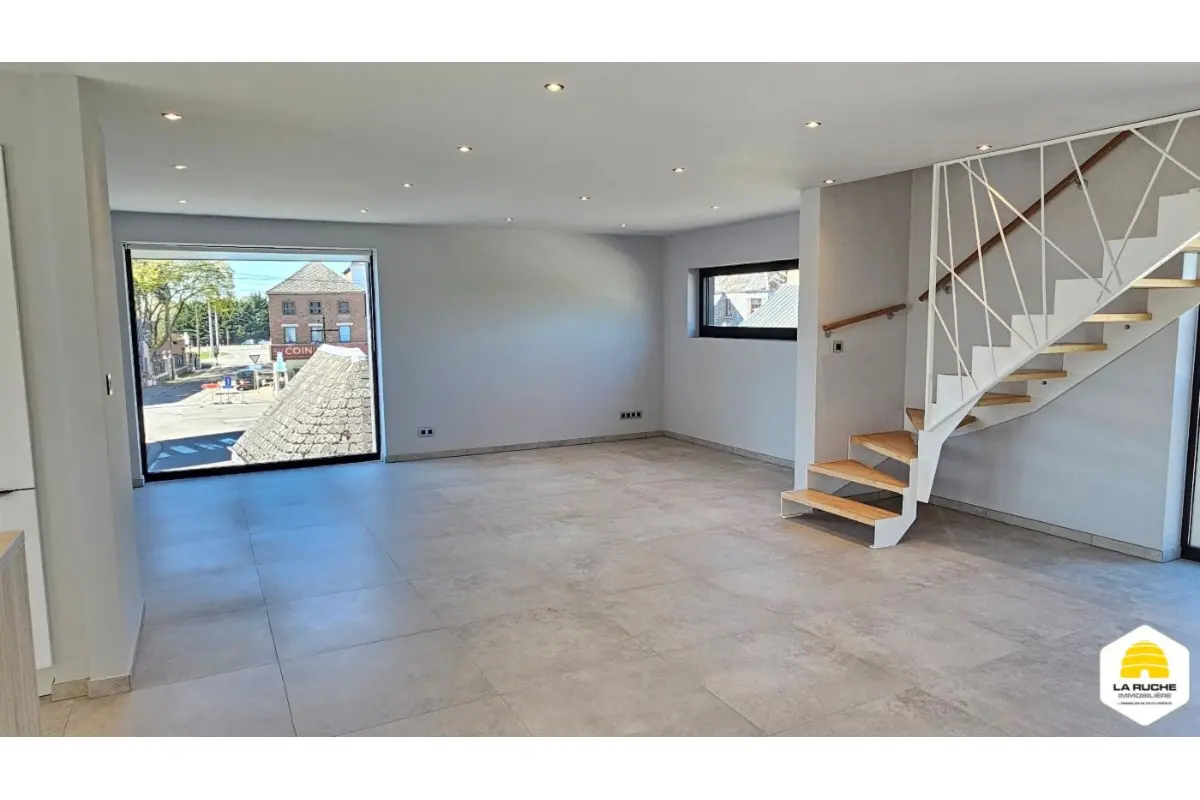 Appartement à vendre à Walcourt 5650 285000.00€ 2 chambres 136.00m² - annonce 741746