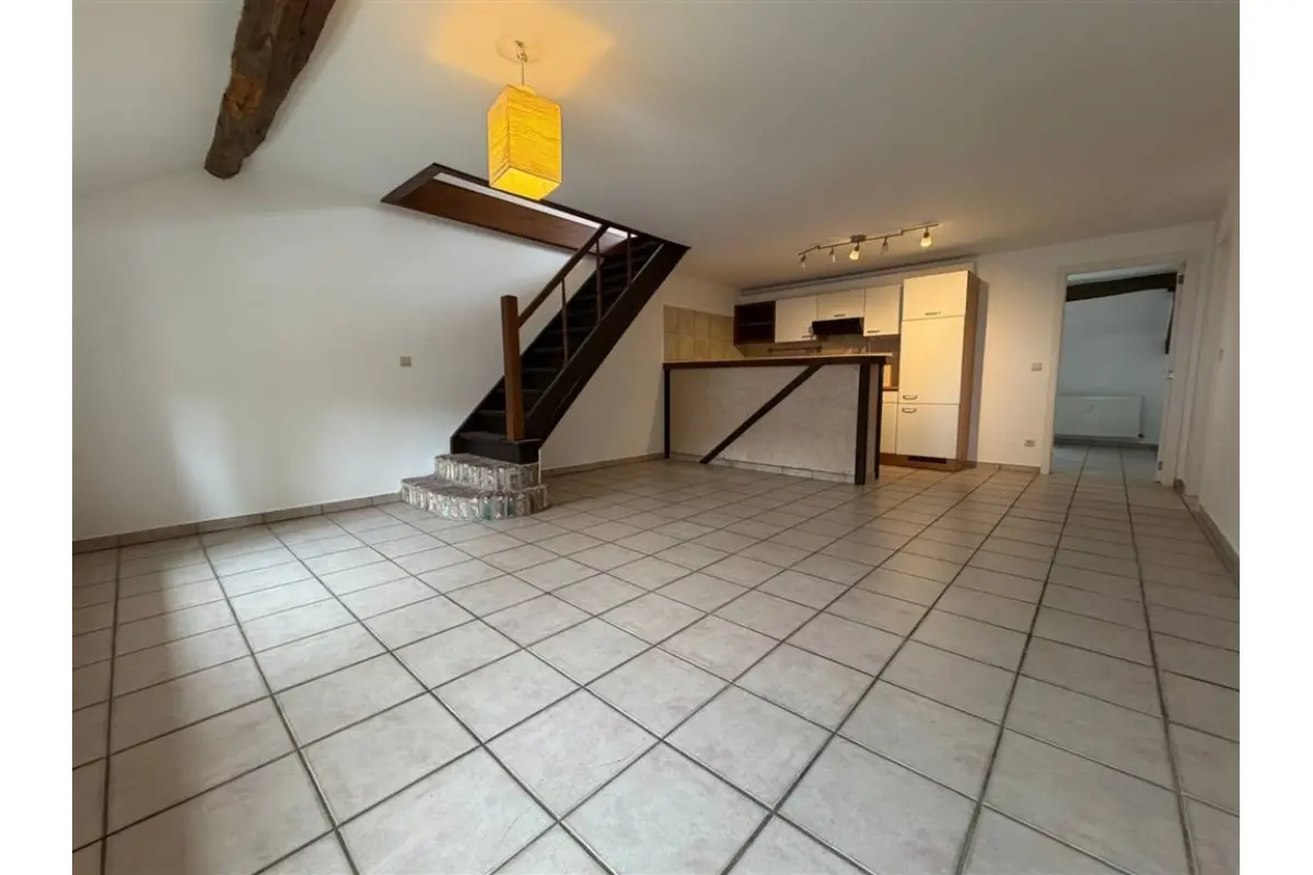 Appartement à louer à Rochefort 5580 625.00€ 2 chambres 108.00m² - annonce 743222