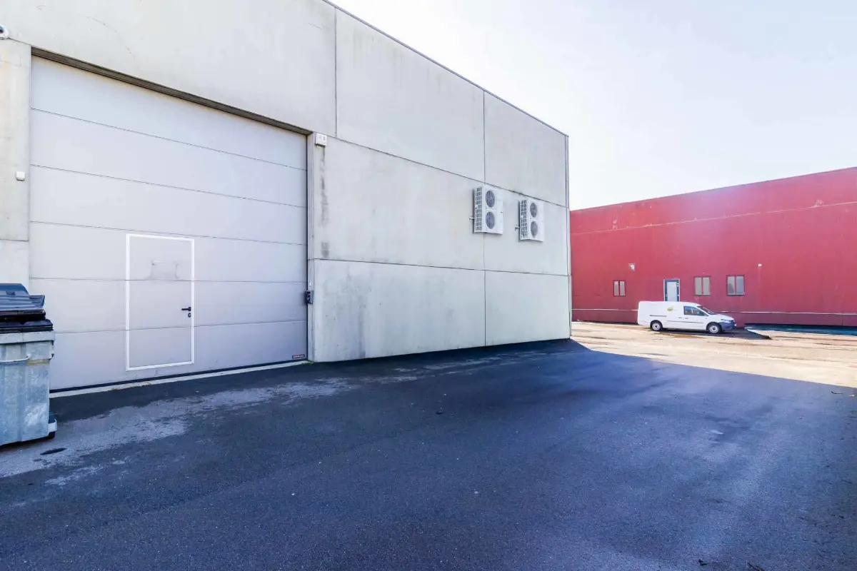 Commerce à louer à Gembloux 5030 3150.00€  chambres 440.00m² - annonce 743041
