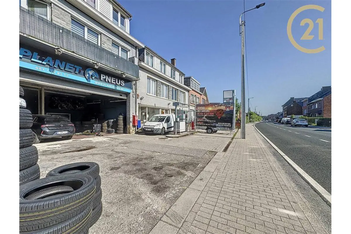 Commerce à vendre à Jambes 5100 395000.00€  chambres 200.00m² - annonce 743266