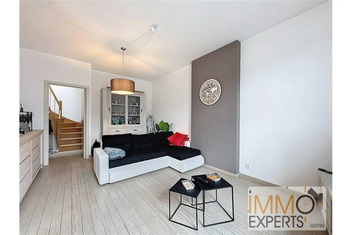 Appartement à  à Andenne 5300 780.00€ 2 chambres 90.00m² - annonce 744682