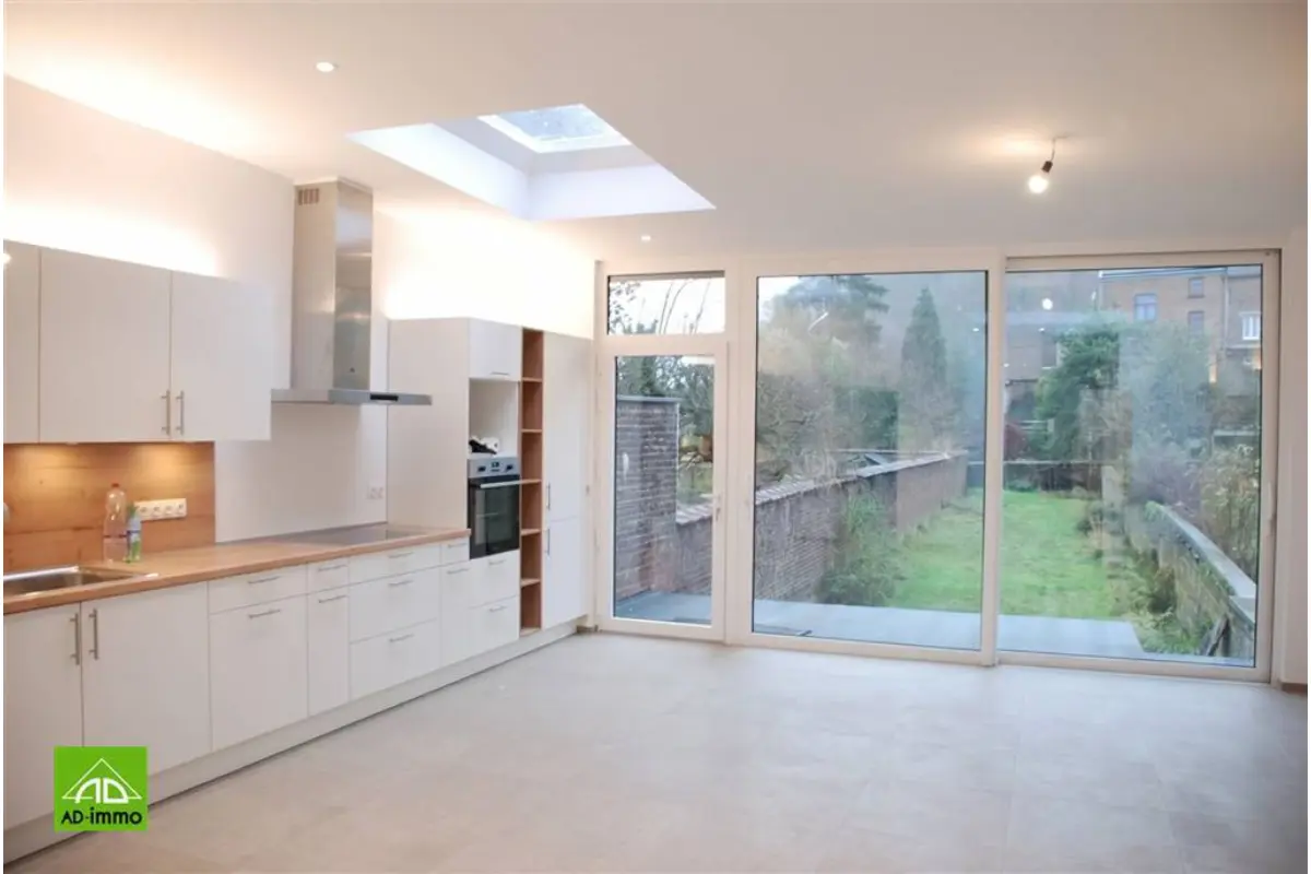 Maison à louer à Namur 5000 1400.00€ 3 chambres 160.00m² - annonce 745984