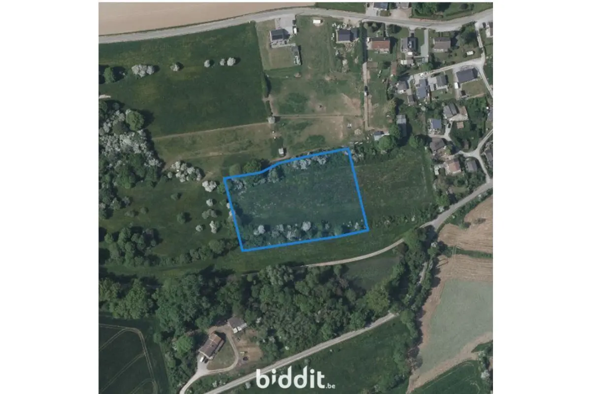 Terrain non bâtissable à vendre à Neuville 5600 18000.00€  chambres m² - annonce 747141