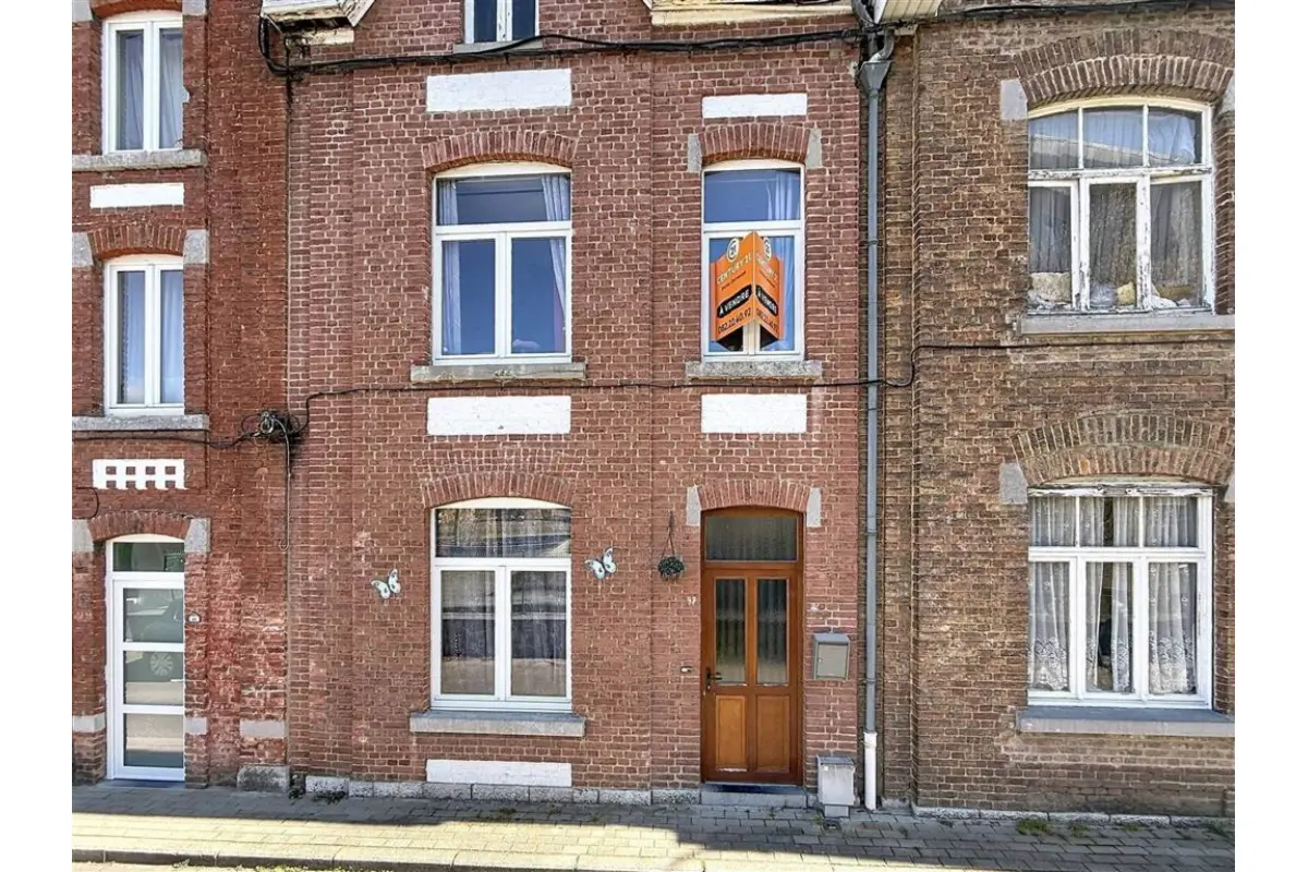 Maison à vendre à Dinant 5500 189000.00€ 3 chambres 148.00m² - annonce 747831