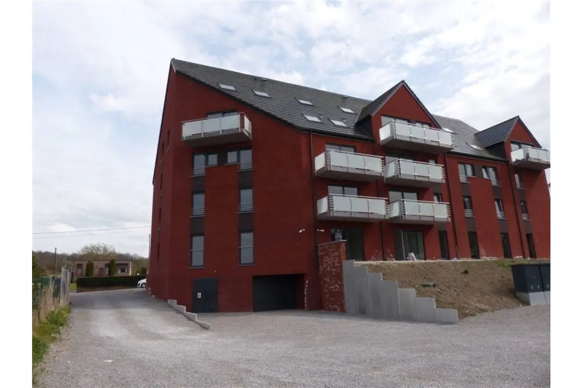 Appartement à louer à Ham-sur-Sambre 5190 960.00€ 2 chambres 120.00m² - annonce 752879