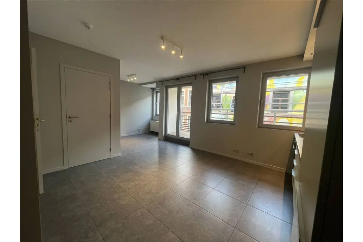 Studio à louer à Namur 5000 600.00€  chambres 35.00m² - annonce 749198