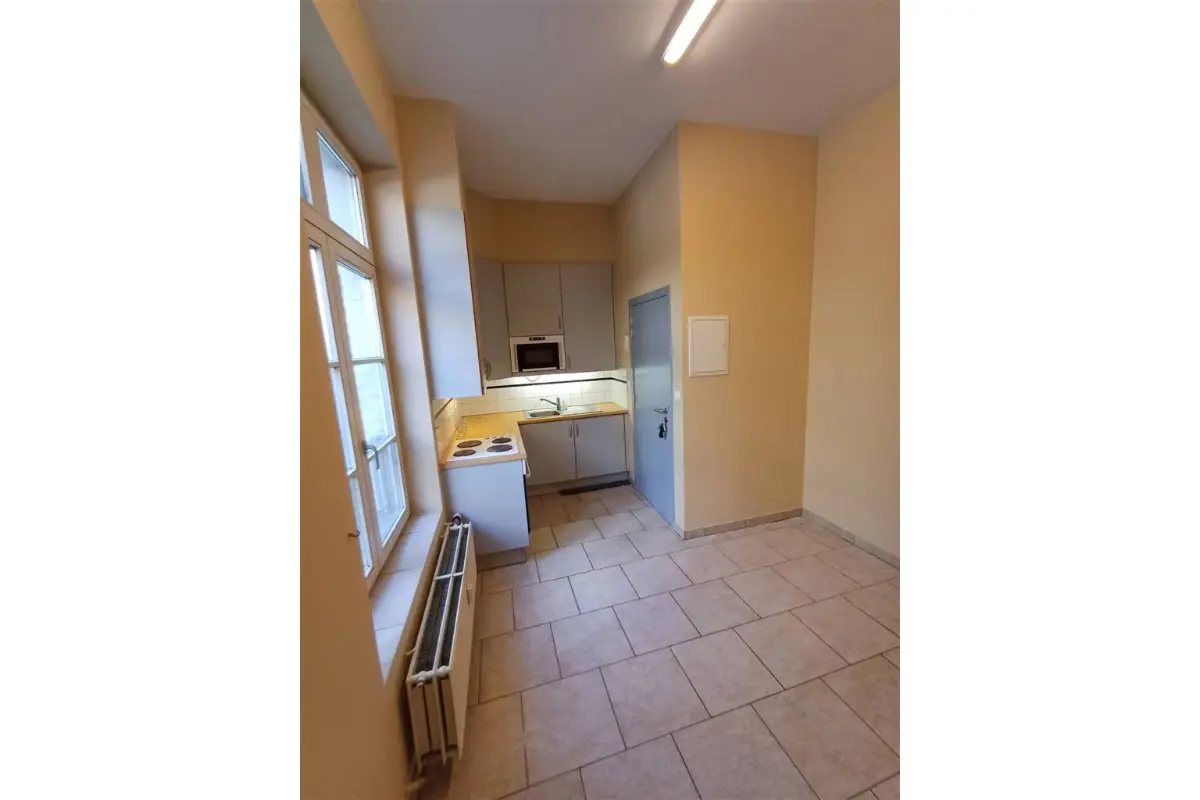 Studio à louer à Namur 5000 550.00€ 1 chambres 25.00m² - annonce 749197