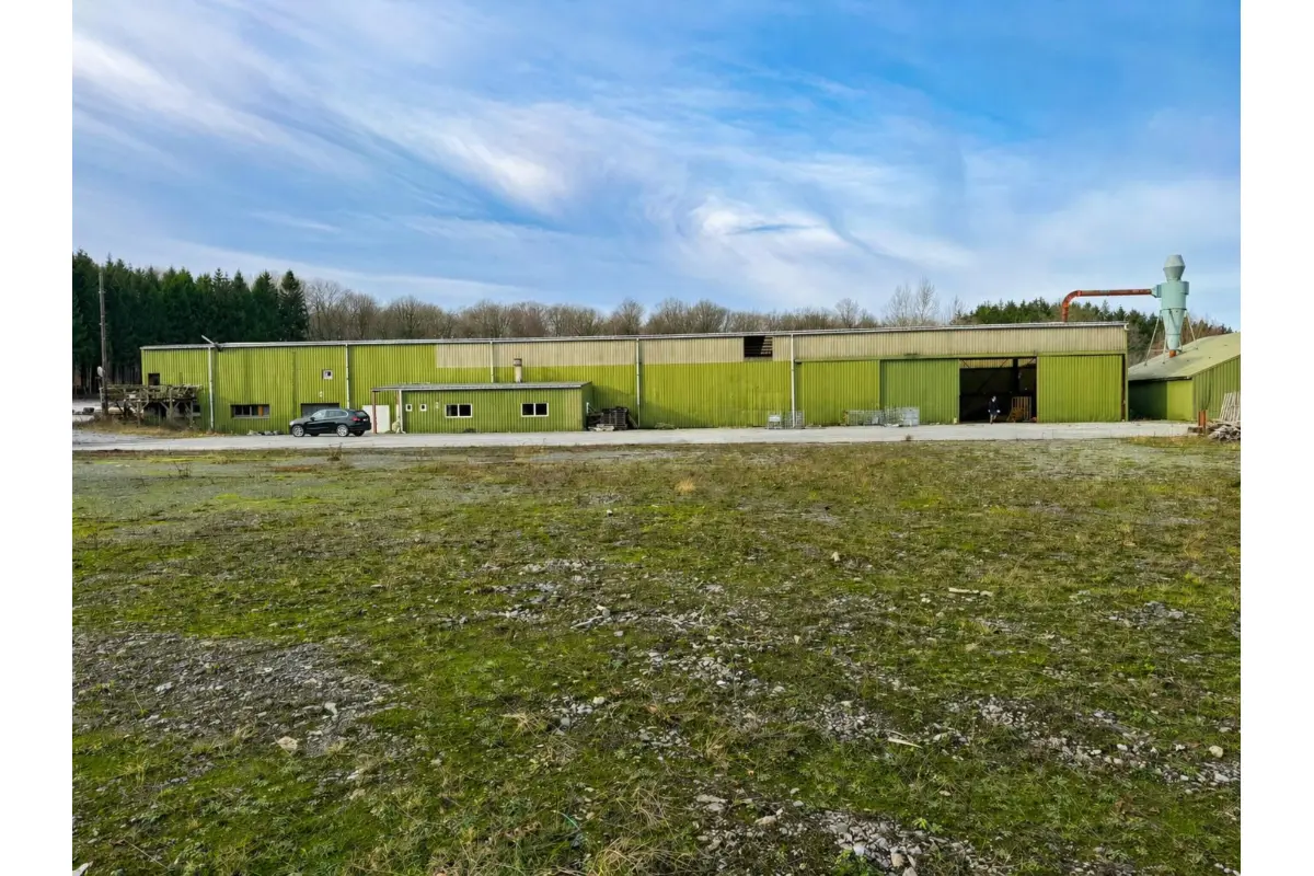 Autre à vendre à Vonêche 5570 390000.00€  chambres m² - annonce 749855