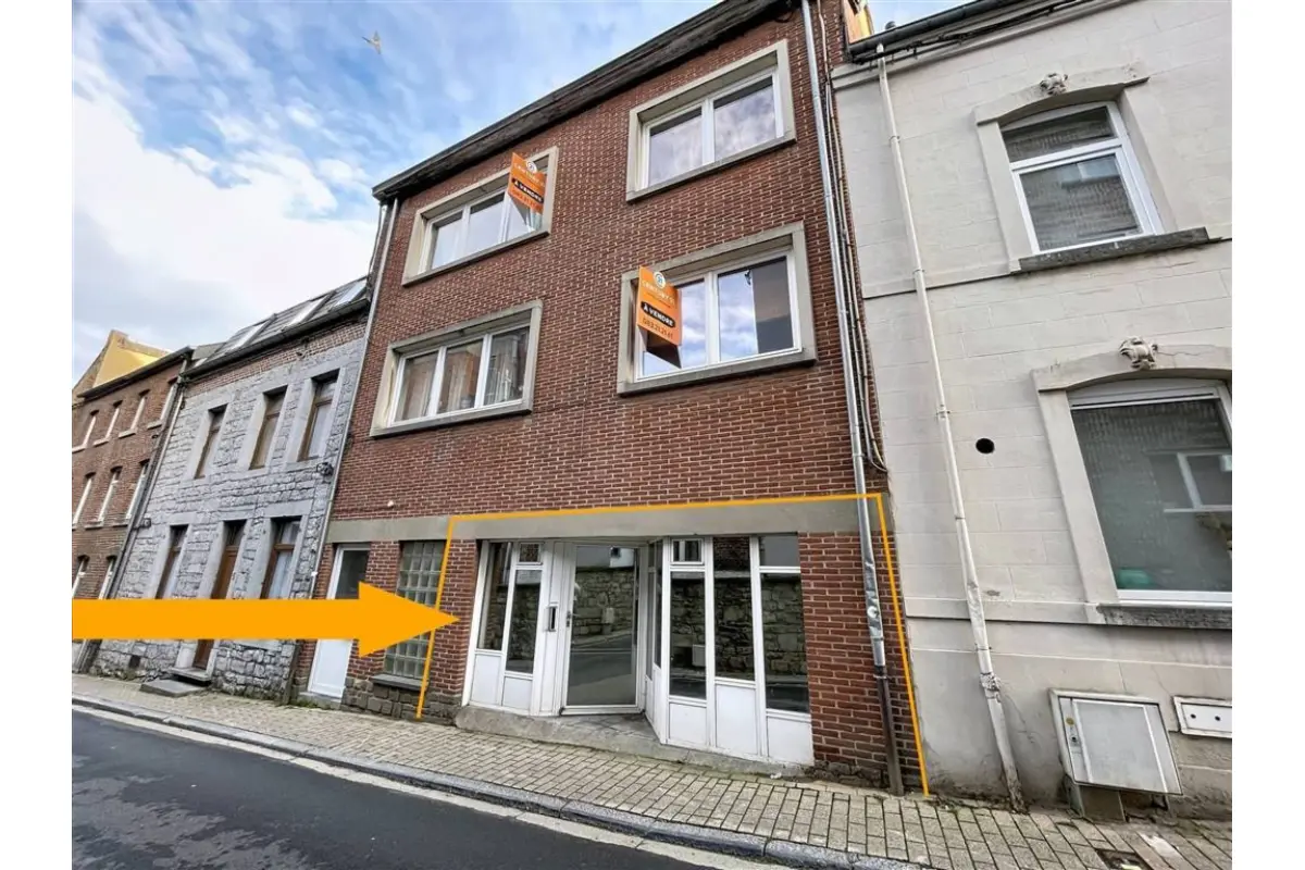 Studio à vendre à Ciney 5590 80000.00€  chambres 27.00m² - annonce 750320