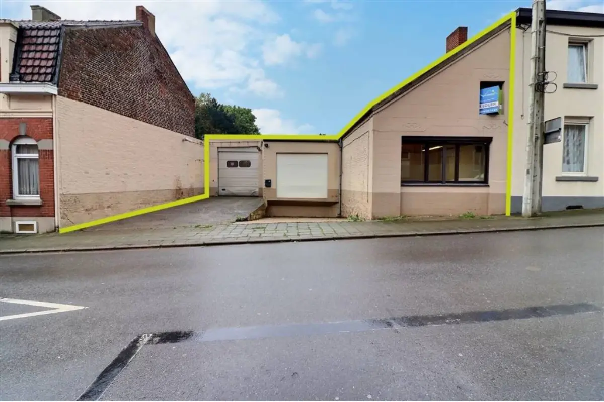 Commerce à louer à Auvelais 5060 1200.00€  chambres 300.00m² - annonce 753313