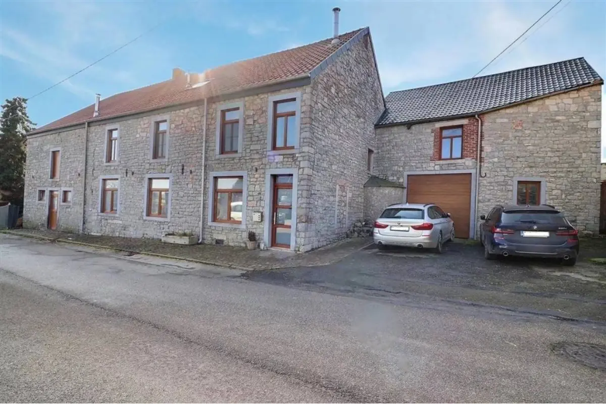 Maison à vendre à Senzeille 5630 449000.00€ 5 chambres 386.00m² - annonce 753322