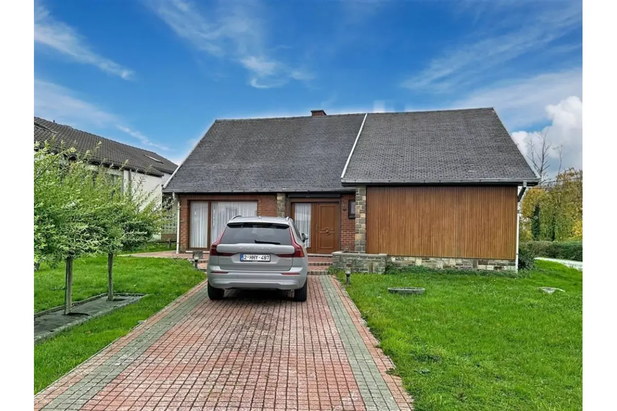 Maison à vendre à Sambreville 5060 285000.00€ 4 chambres 206.00m² - annonce 753323