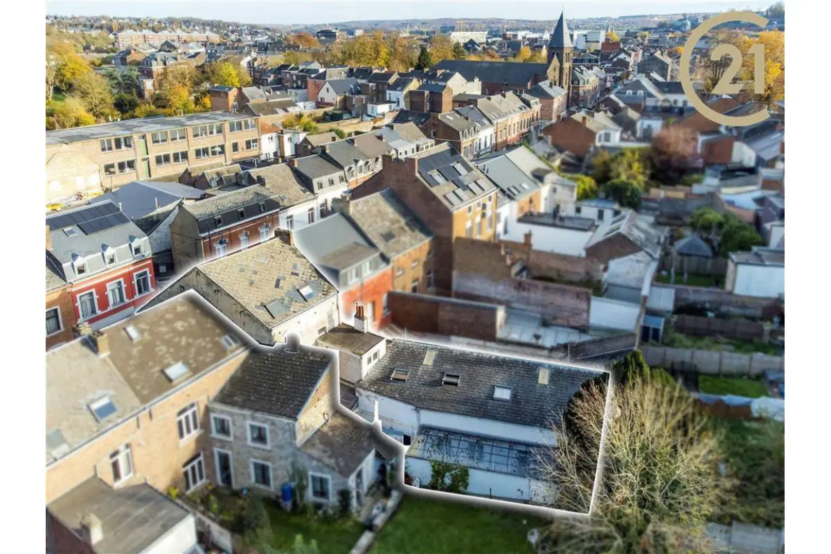 Immeuble mixte à vendre à Namur 5000 450000.00€ 7 chambres 318.00m² - annonce 755462