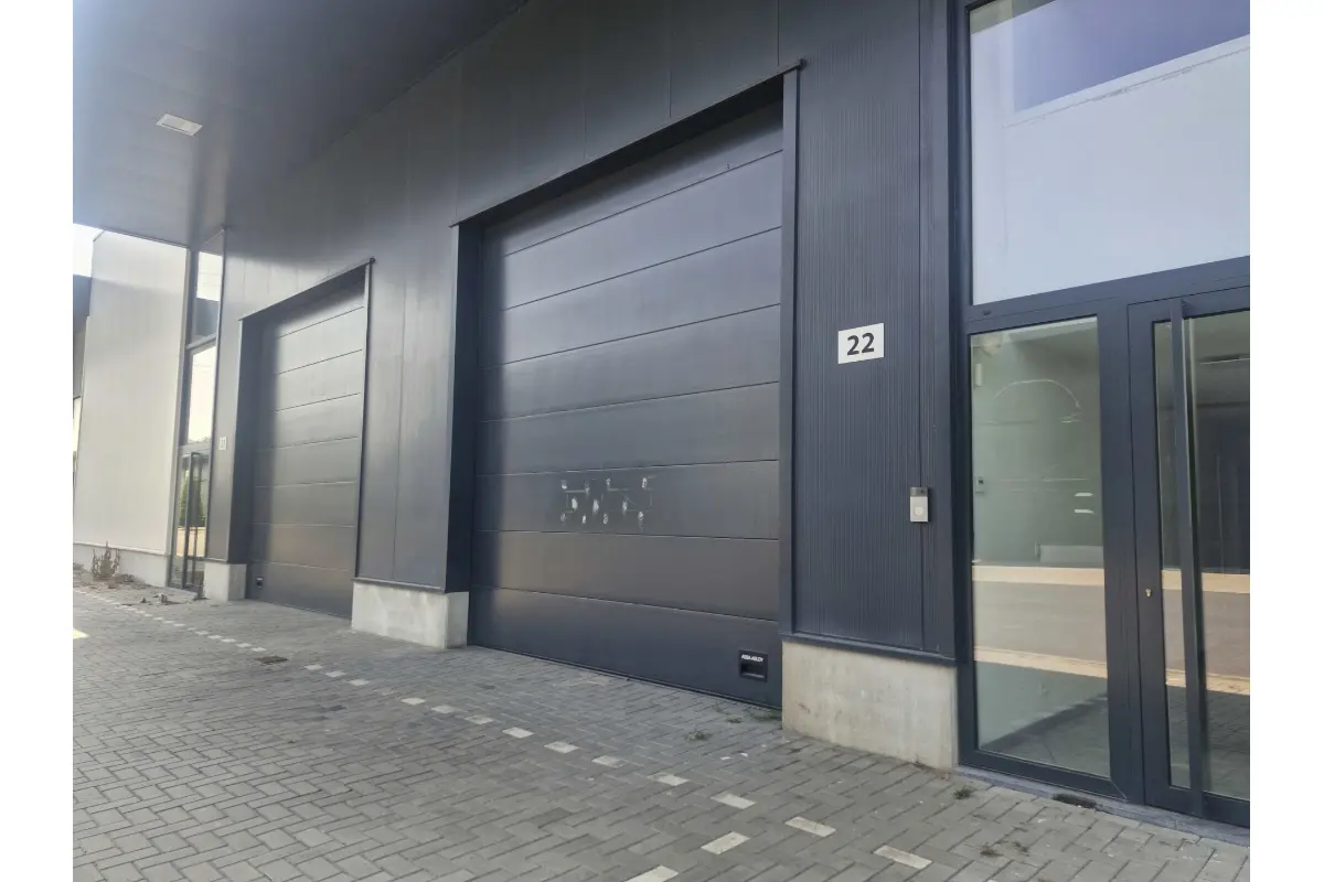 Commerce à louer à Achène 5590 1600.00€  chambres 348.00m² - annonce 755633