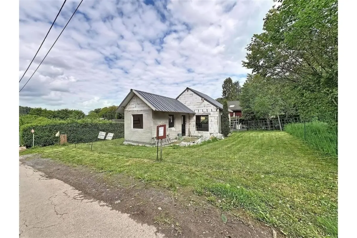 Maison à vendre à Hastière-Lavaux 5540 87500.00€ 1 chambres 60.00m² - annonce 757221