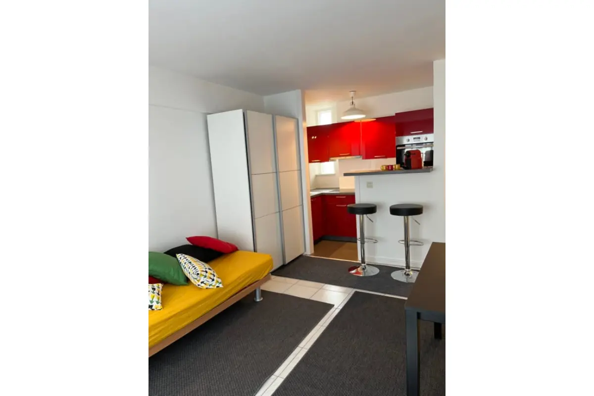 Studio à louer à Namur 5000 720.00€ 0 chambres 28.00m² - annonce 757790