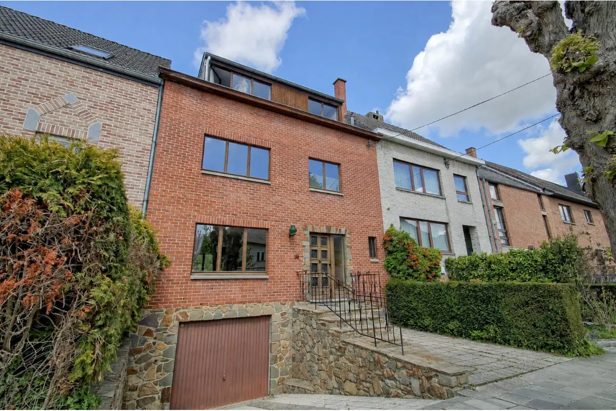 Maison à vendre à Jambes 5100 310000.00€ 5 chambres 184.00m² - annonce 759513