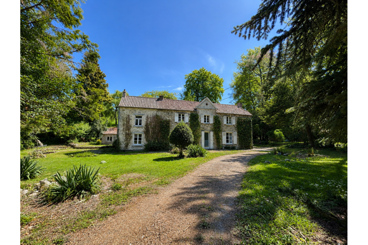 Maison à vendre à Wépion 5100 495000.00€ 5 chambres 200.00m² - annonce 759514