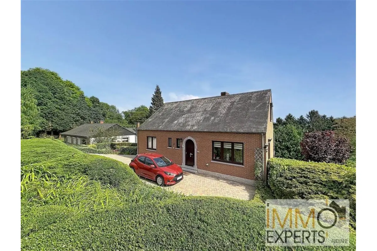 Maison à  à Marche-les-Dames 5024 399000.00€ 4 chambres 136.00m² - annonce 760443