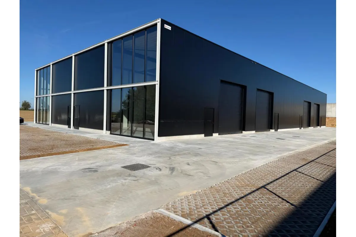 Commerce à louer à Gembloux 5030 0.00€  chambres 288.00m² - annonce 764271