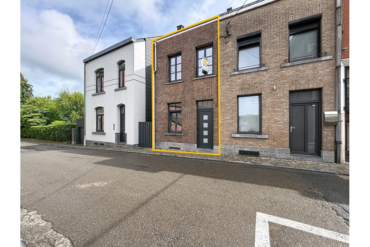 Maison à  à Ciney 5590 825.00€ 2 chambres 75.00m² - annonce 766650