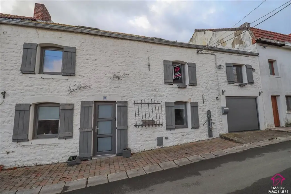 Maison à vendre à Neuville 5600 169000.00€ 5 chambres 219.00m² - annonce 766945