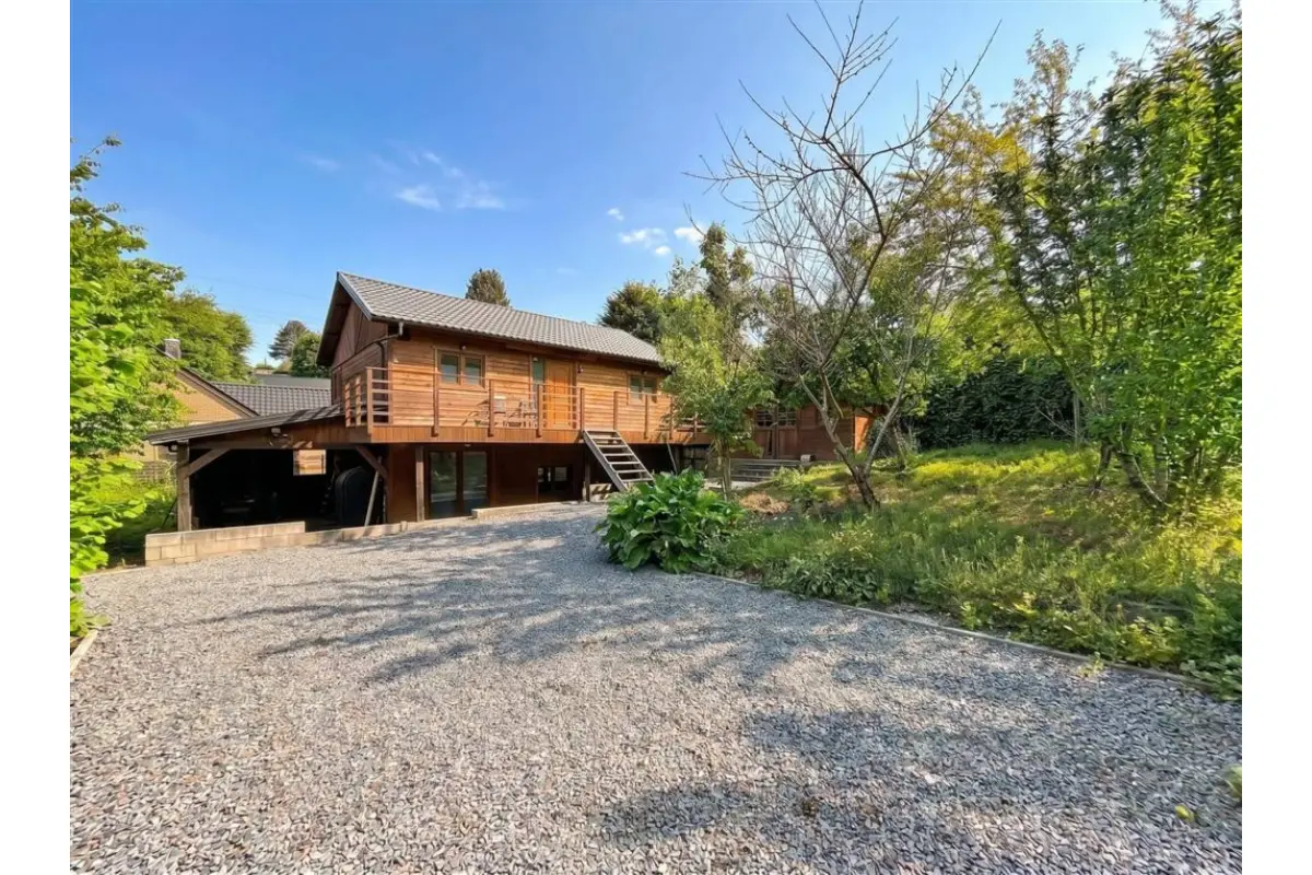 Maison à vendre à Hastière-Lavaux 5540 149000.00€ 2 chambres 130.00m² - annonce 767826