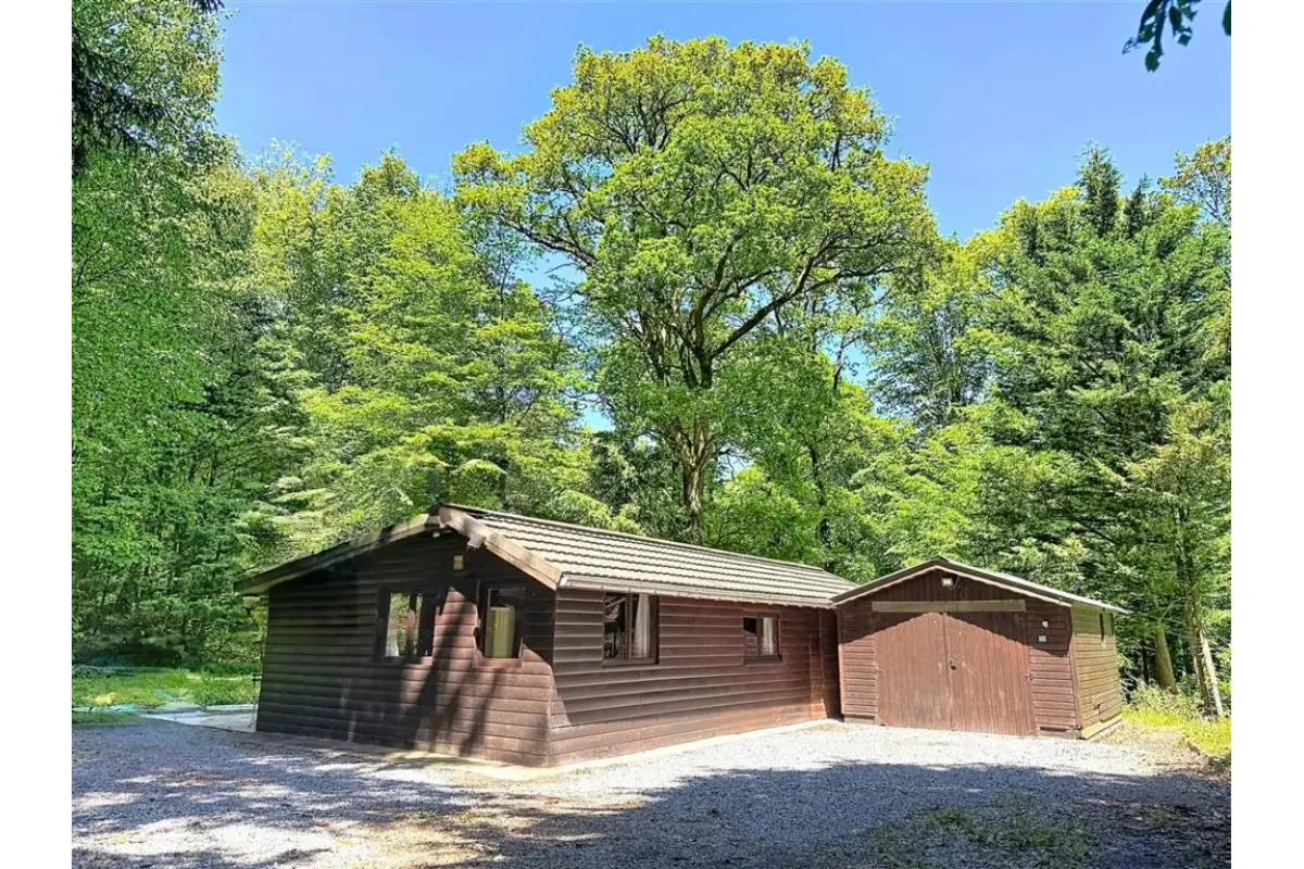 Bungalow à vendre à Brûly-de-Pesche 5660 189900.00€ 2 chambres 53.00m² - annonce 768638