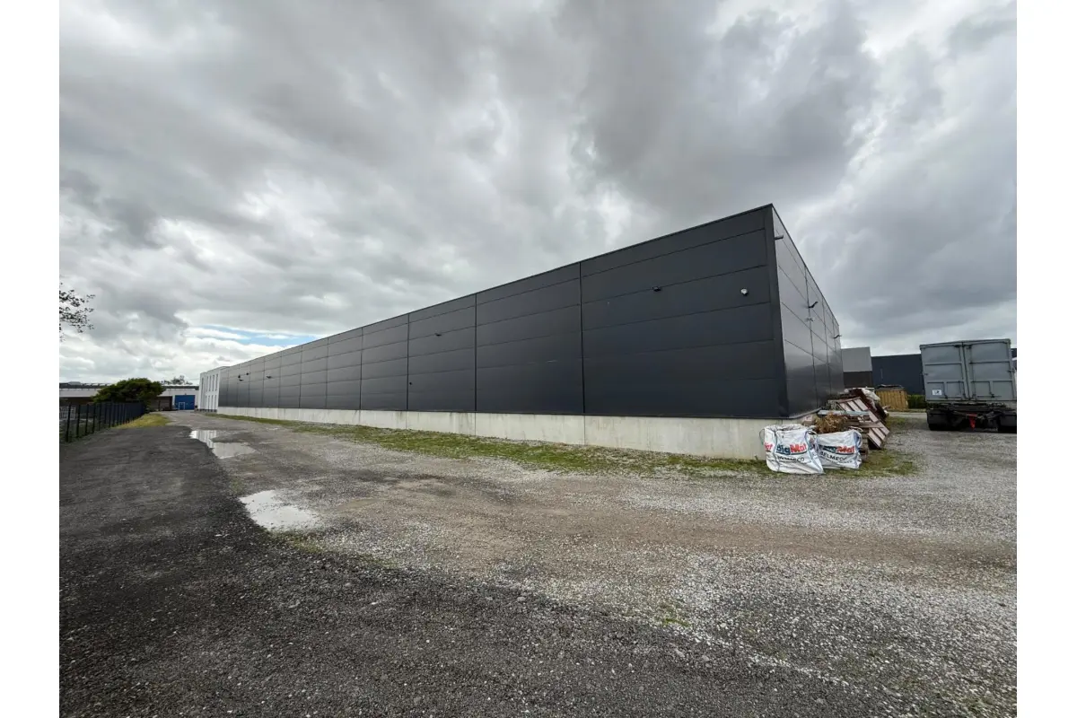 Commerce à vendre à Gembloux 5030 2600000.00€  chambres 2200.00m² - annonce 769396