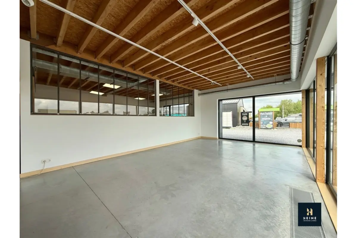 Commerce à louer à Coutisse 5300 700.00€  chambres m² - annonce 769714