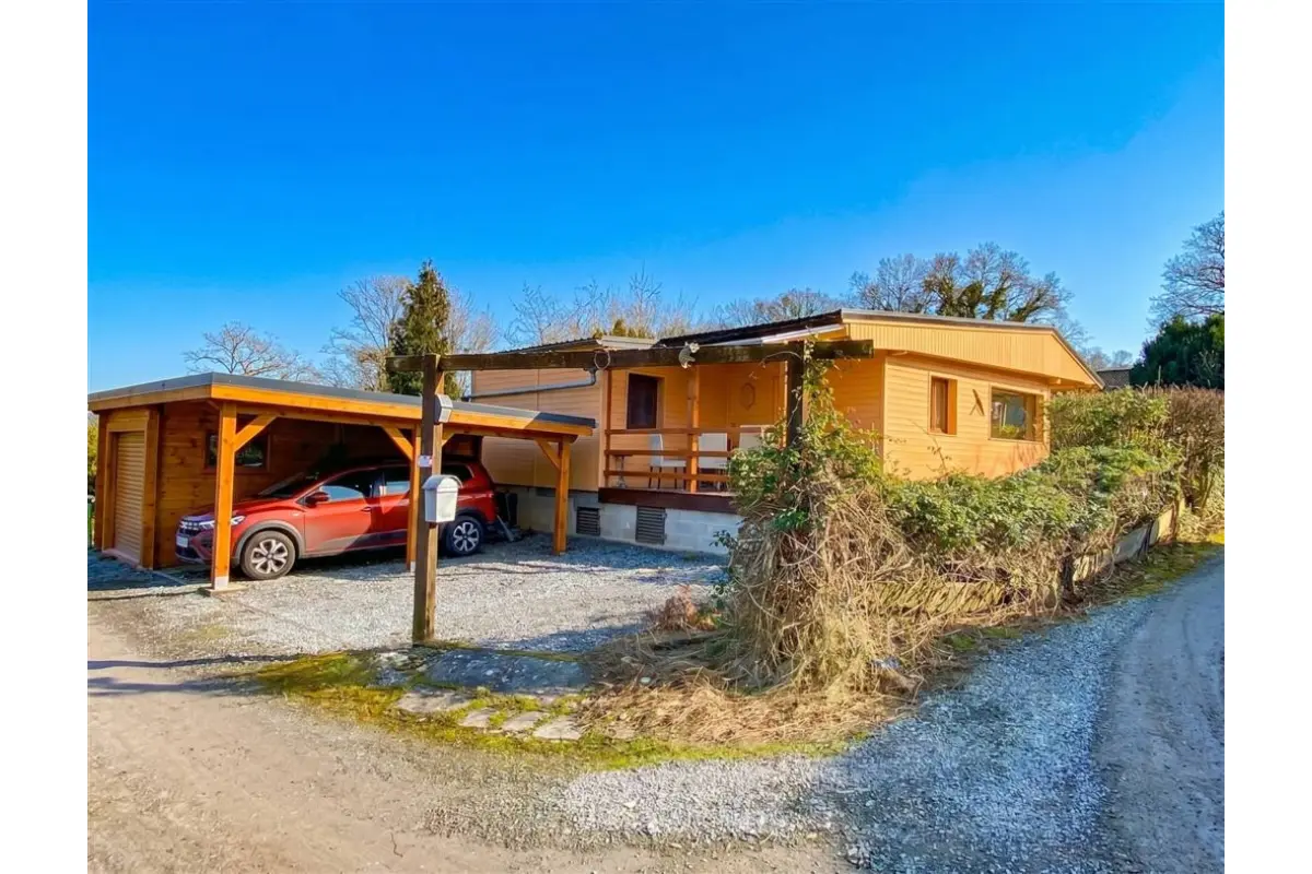 Bungalow à vendre à Hastière-Lavaux 5540 135000.00€ 1 chambres 63.00m² - annonce 771311