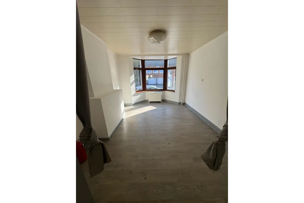 Appartement à vendre à Ciney 5590 110000.00€  chambres m² - annonce 770734