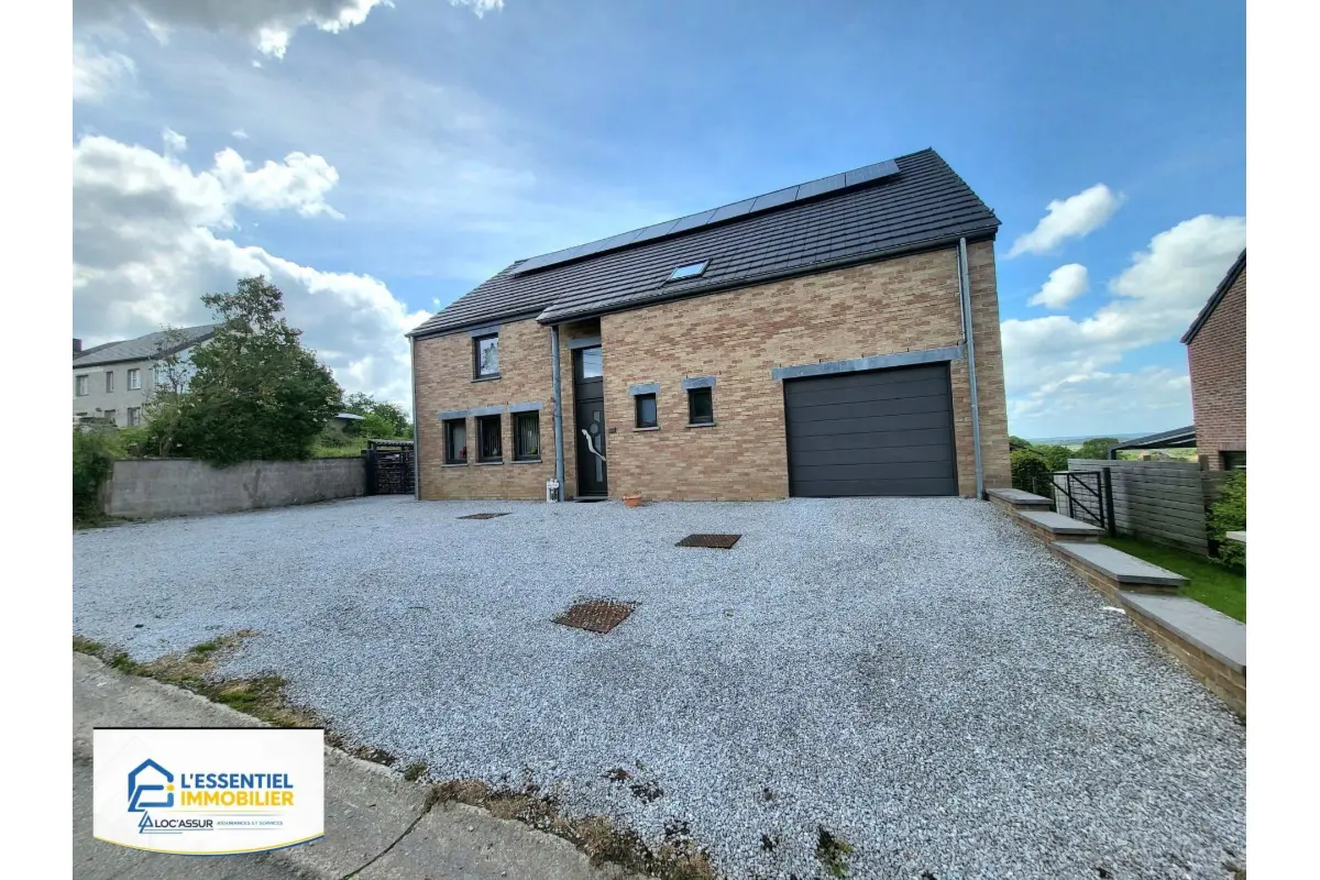 Villa à vendre à Couvin 5660 425000.00€ 4 chambres m² - annonce 772397