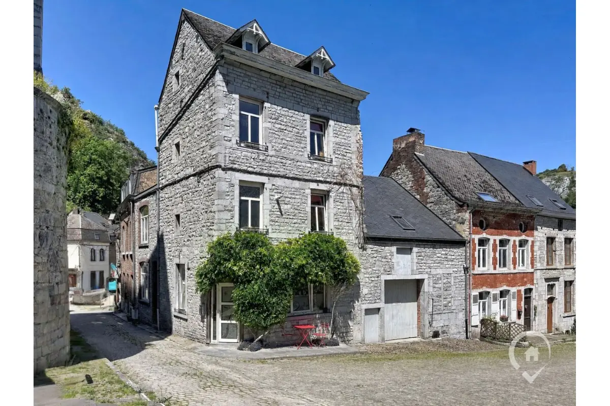 Maison à vendre à Dinant 5500 220000.00€ 3 chambres 125.00m² - annonce 772678