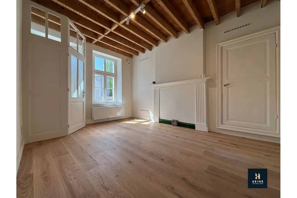 Commerce à louer à Gesves 5340 900.00€  chambres m² - annonce 775952