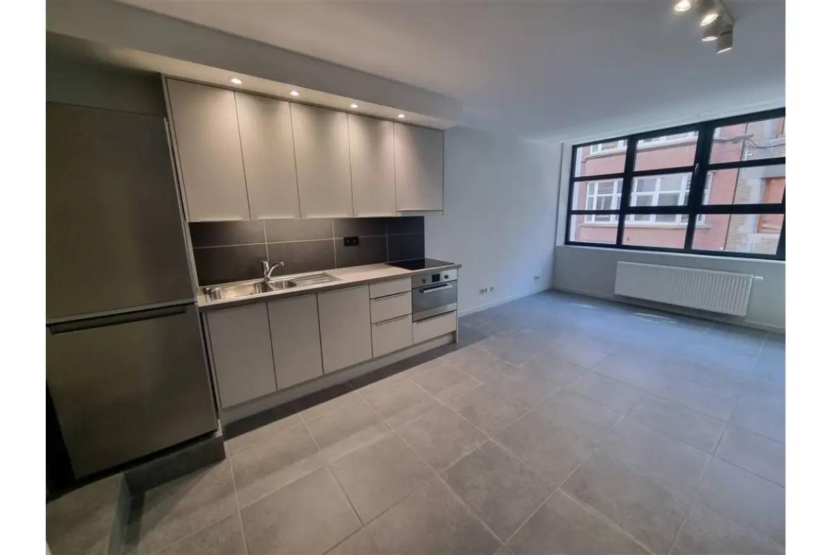 Studio à louer à Namur 5000 550.00€  chambres 27.00m² - annonce 776932
