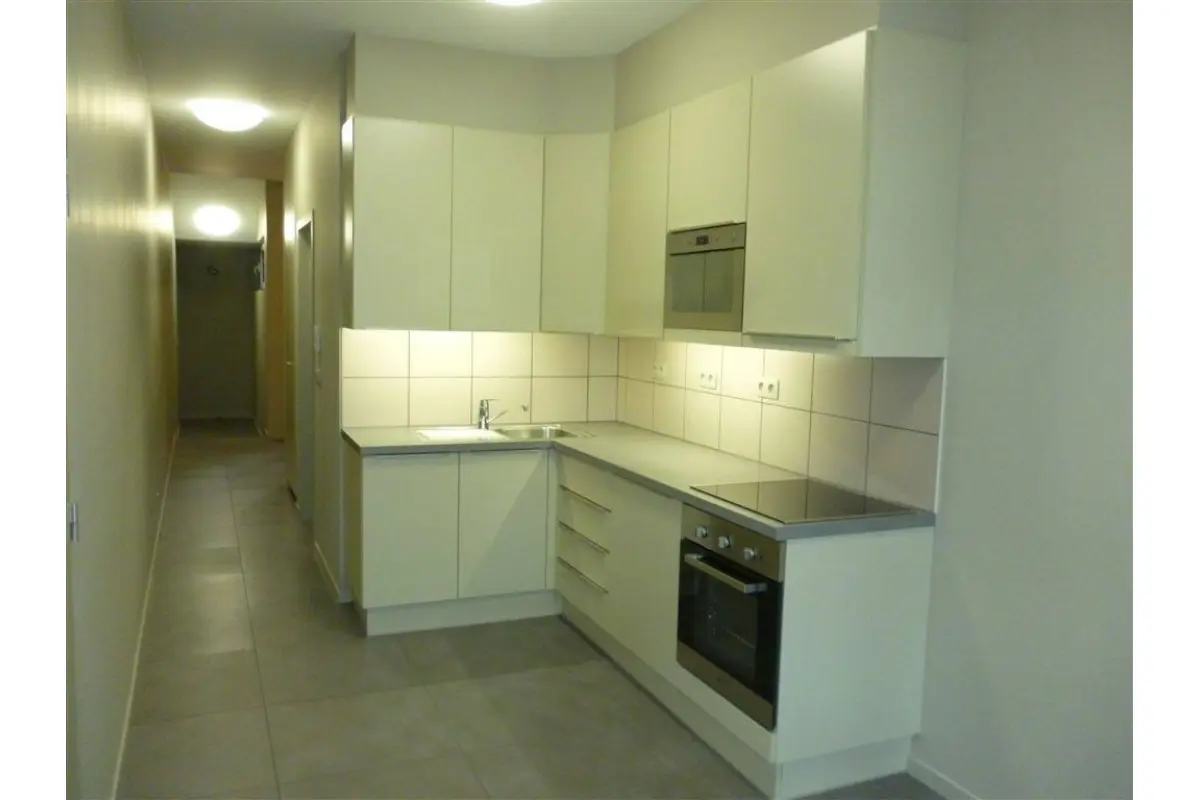 Studio à  à Namur 5000 550.00€ 1 chambres 25.00m² - annonce 776931