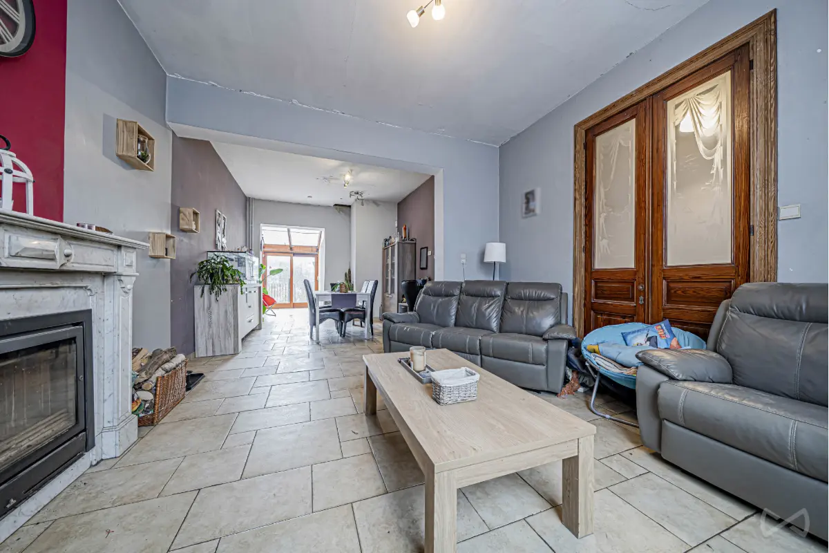 Villa à vendre à Walcourt 5650 0.00€ 5 chambres 183.00m² - annonce 777298