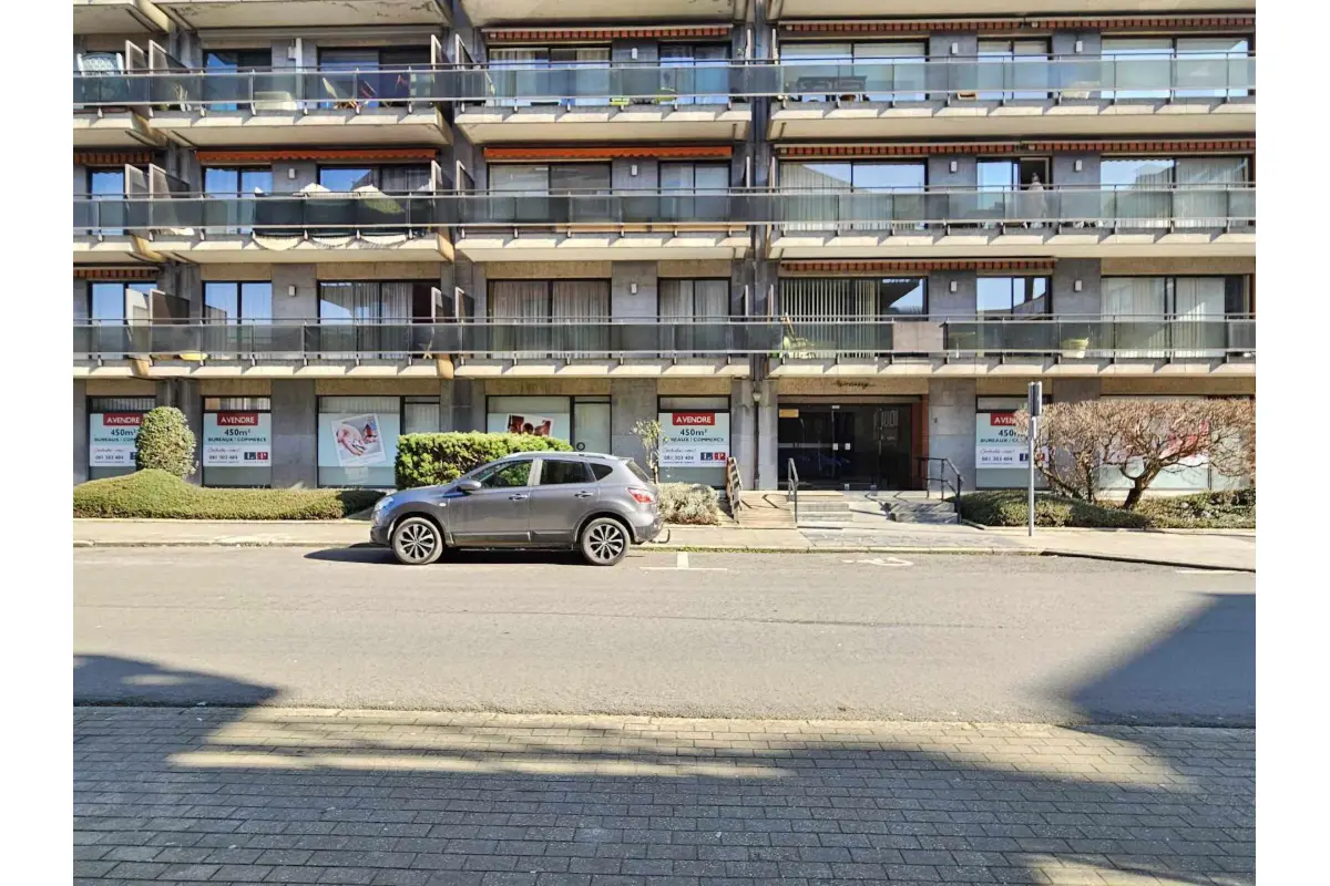 Commerce à louer à Jambes 5100 2208.00€  chambres 239.00m² - annonce 777507