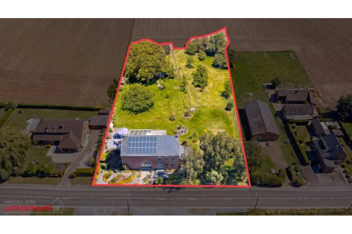 Maison à vendre à Leuze 5310 695000.00€ 3 chambres 348.00m² - annonce 777491