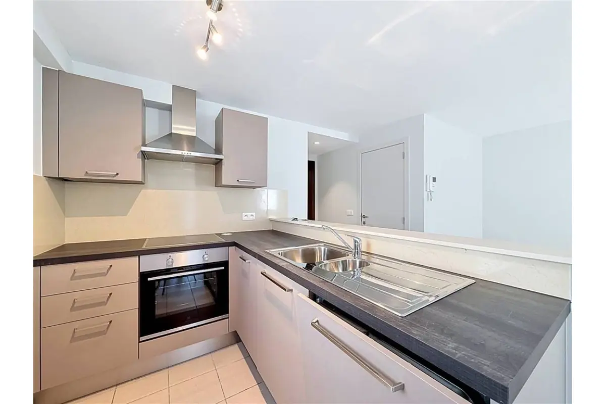 Appartement à louer à Dinant 5500 600.00€  chambres m² - annonce 778620