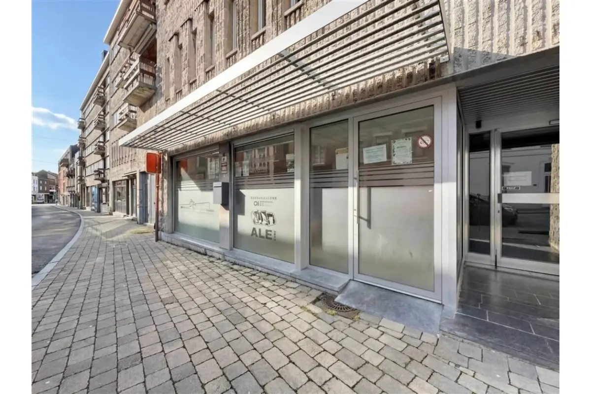 Commerce à vendre à Ciney 5590 169000.00€  chambres 83.00m² - annonce 779747