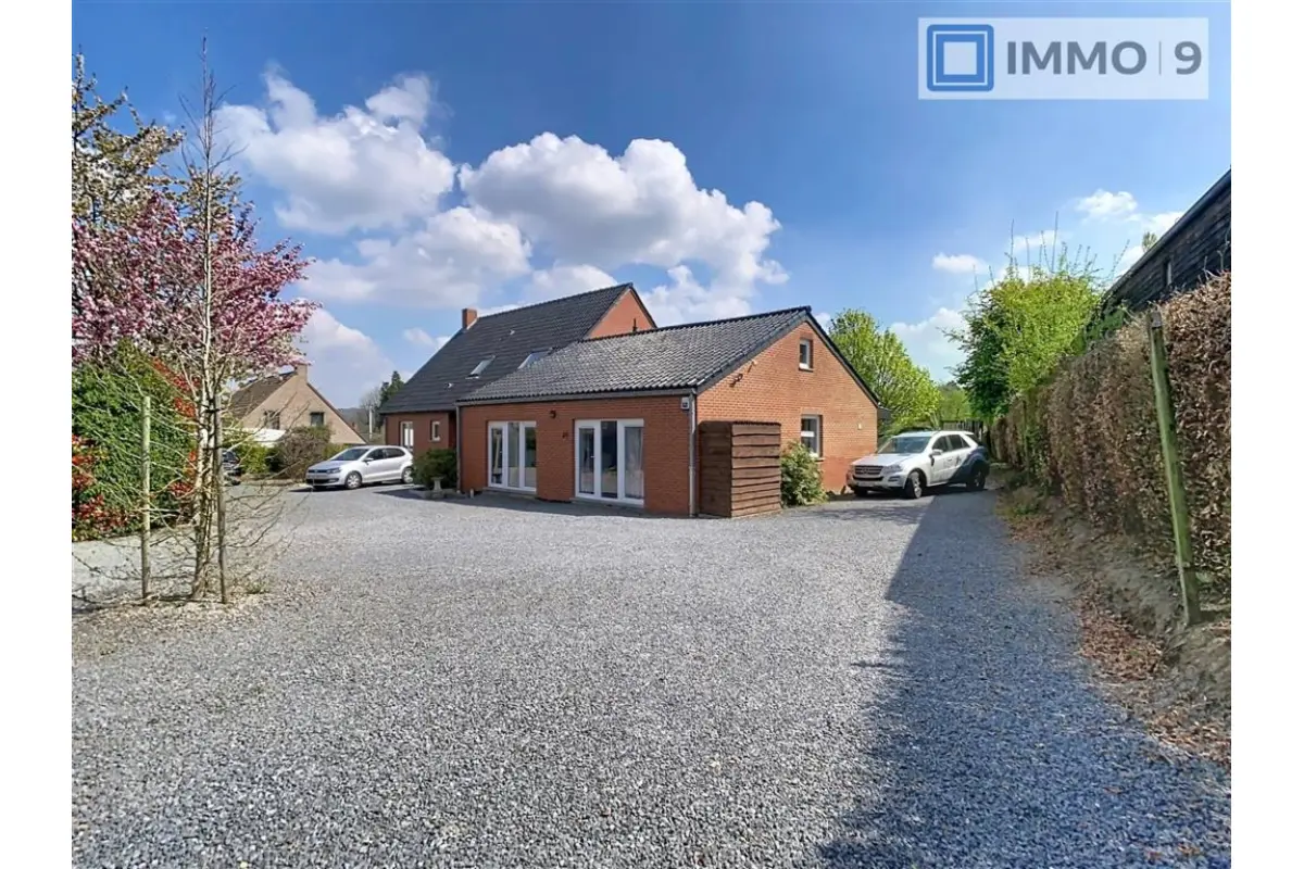 Immeuble de rapport - Immeuble à appartement à vendre à Wépion 5100 589000.00€ 6 chambres 163.00m² - annonce 780223