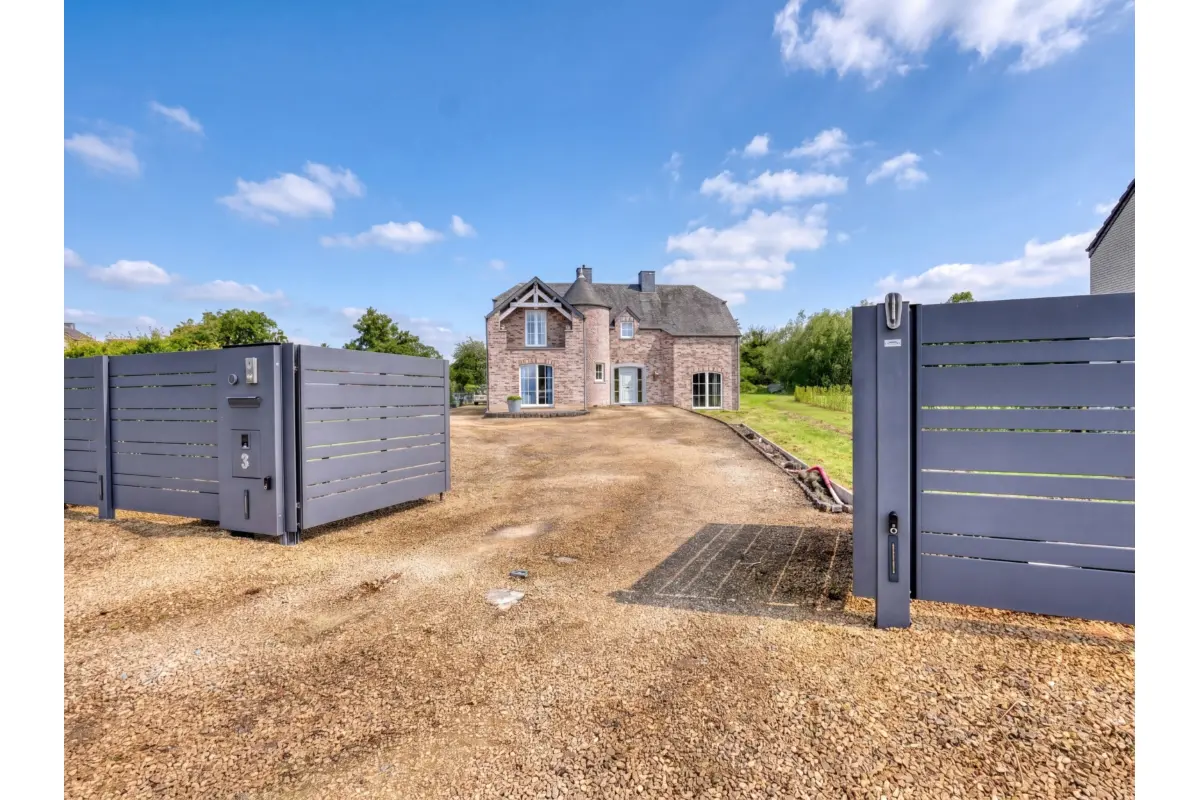 Maison à vendre à Pondrôme 5574 449000.00€ 4 chambres 160.00m² - annonce 780159