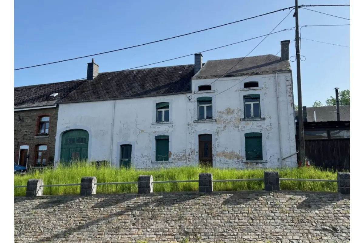 Maison à  à Willerzie 5575 89500.00€ 4 chambres 228.00m² - annonce 781255