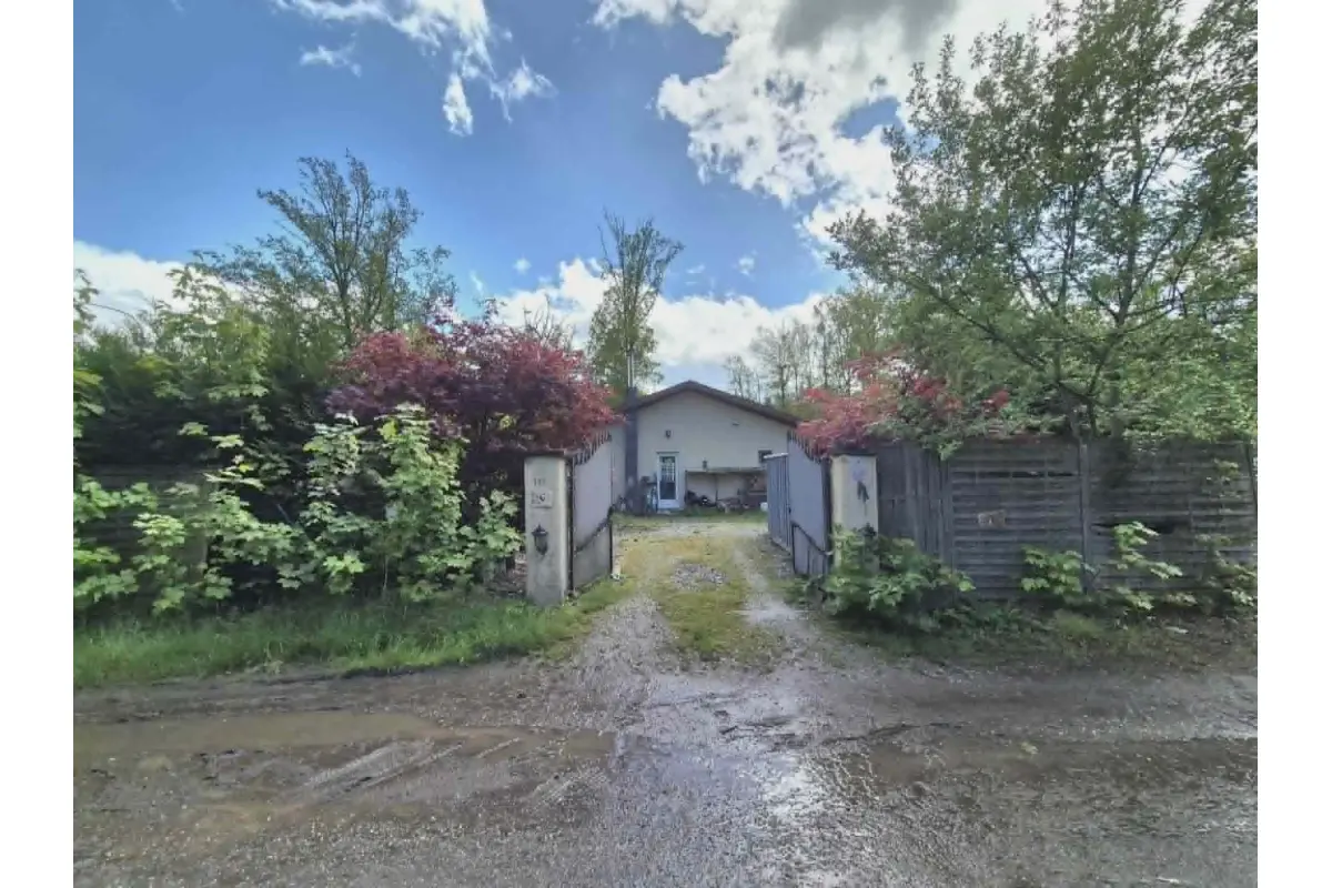Maison à vendre à Roly 5600 85000.00€ 1 chambres m² - annonce 780738